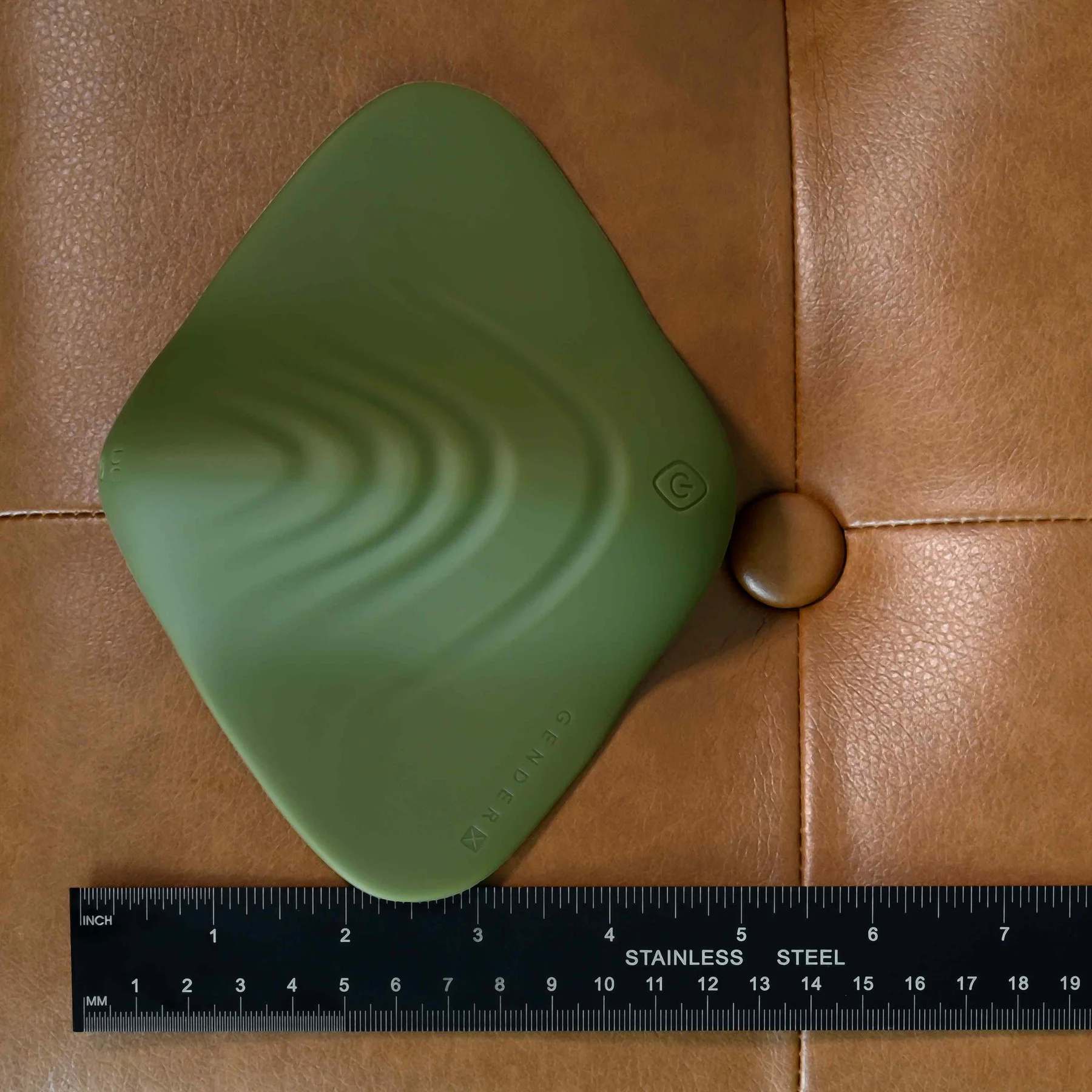 Gender X Pleasure Pad Rechargeable Silicone Vibrating Grinder - Image 10