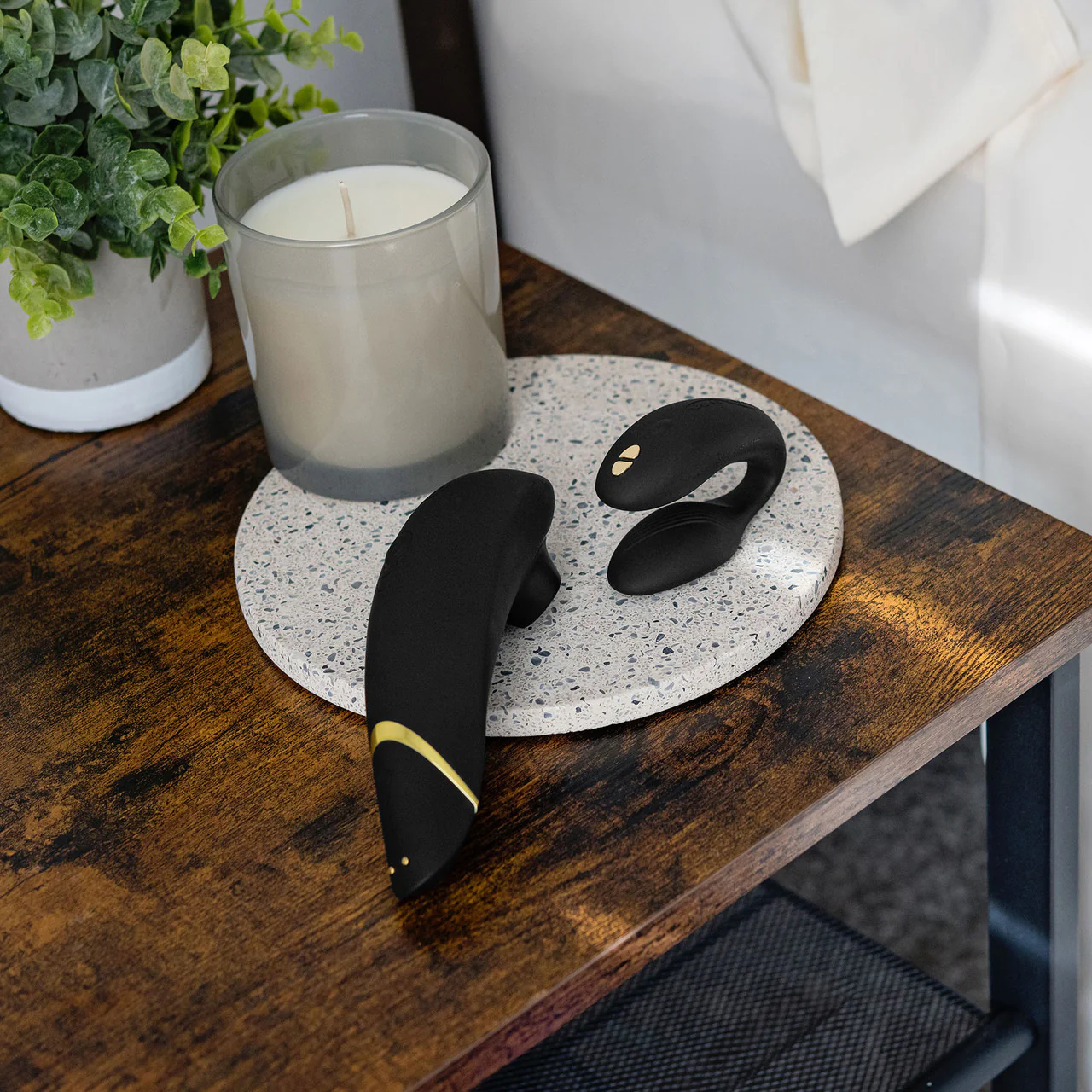 Golden Moments Collection 2 - We-Vibe Chorus Couples Vibrator & Womanizer Premium 2 Clitoral Stimulator - Image 9