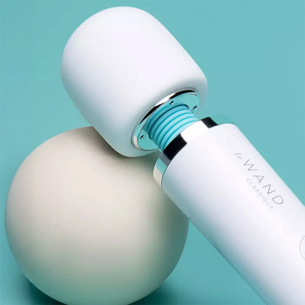 Le Wand Classique Mini Rechargeable Vibrating Massager - Image 19