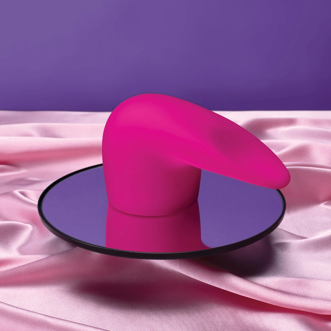 Le Wand Flick Flexible Silicone Wand Attachment - Image 9