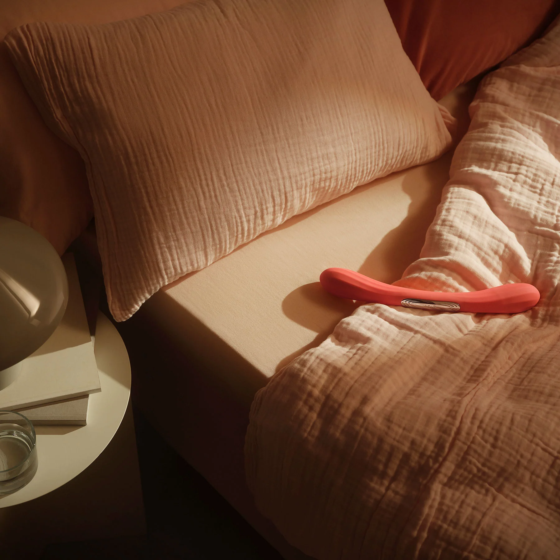 LELO BOOMERANG™ Premium Double Ended Silicone Vibrator For Couples - Image 14