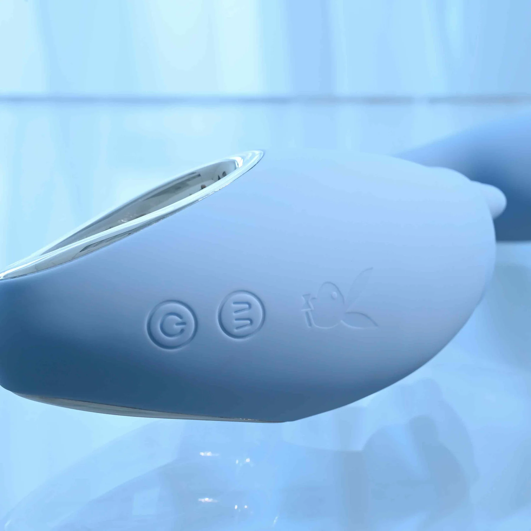 Playboy Pleasure Sapphire Sky Rechargeable Silicone Double-Tongued Rabbit Vibrator - Image 10