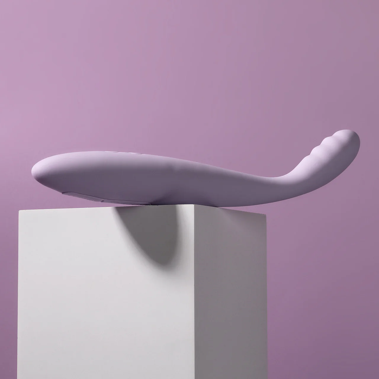 SVAKOM CICI 2 Rechargeable Warming App Controlled Slim Silicone G-Spot Vibrator - Pastel Lilac - Image 14